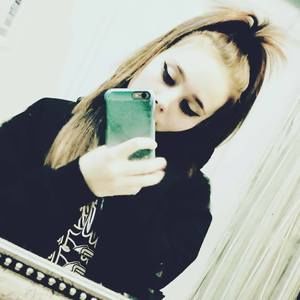 Meet your Posher, Alyssa